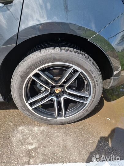 Michelin Latitude Tour HP 265/45 R20 и 295/40 R20 106Y