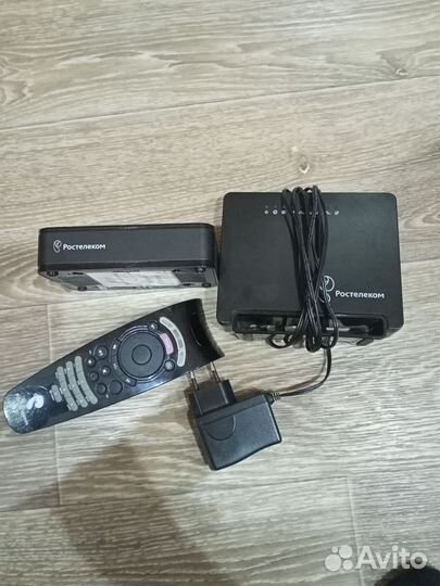 TV приставка и Wi-Fi роутер