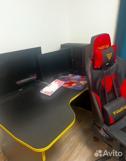 Компьютерный стол