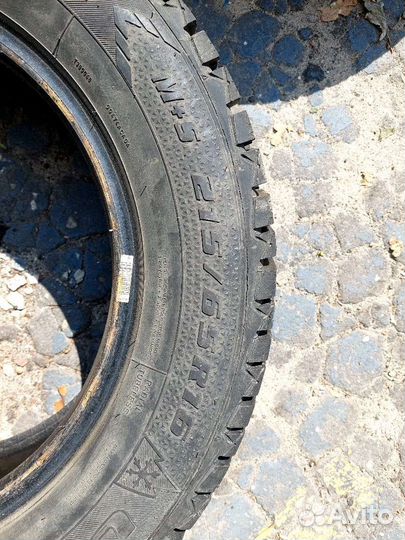 Goodyear Ultragrip 600 215/65 R16