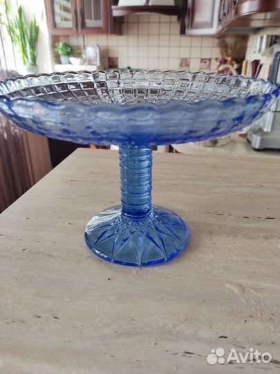 Блюдо, ваза на ножке, рюмки Дядьково