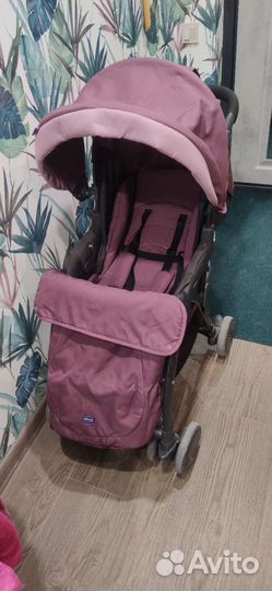 Прогулочная коляска chicco
