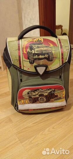 Портфель школьный