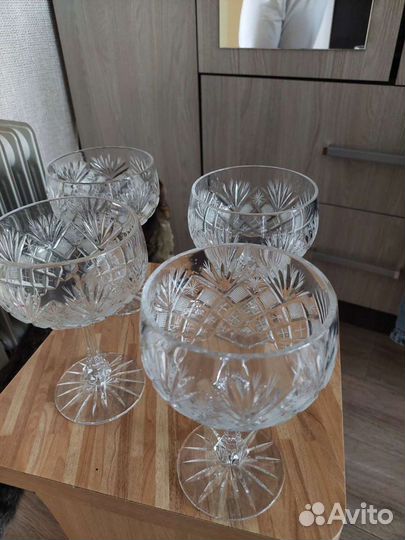Хрустальные бокалы