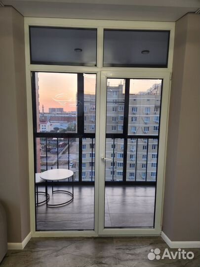 Дверь входная из пвх со стеклом