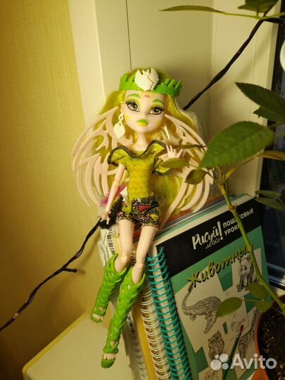 Кукла Монстер Хай Бетси Кларо: Школьный обмен