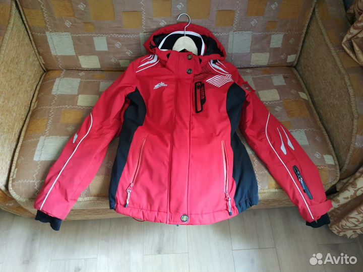 Куртка Forward зимняя красная