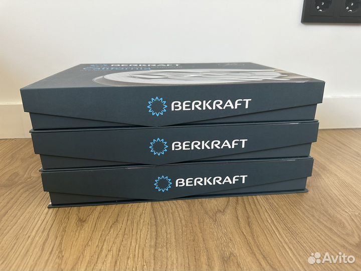 Новый набор столовых приборов 24 шт на 6 персон