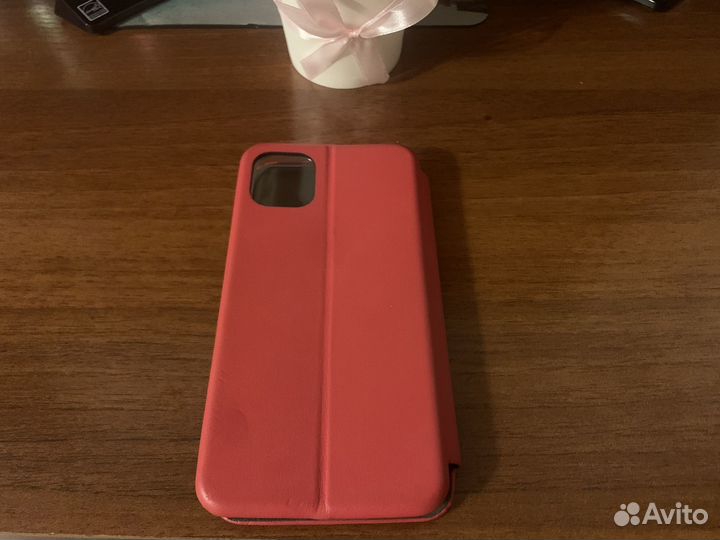 Чехол на iPhone 11