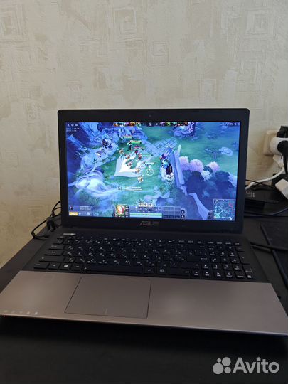 Игровой металлический ноутбук Asus i3 dota 2 Обзор