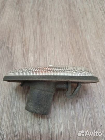 Повторитель поворота передний левый Opel Zafira A