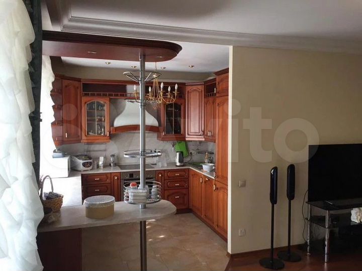 3-к. квартира, 111 м², 3/3 эт.