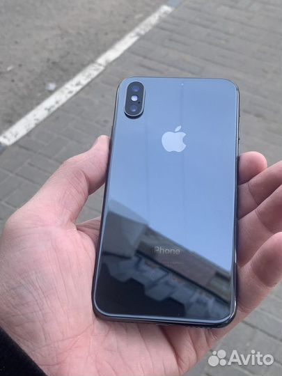 iPhone X, 64 ГБ