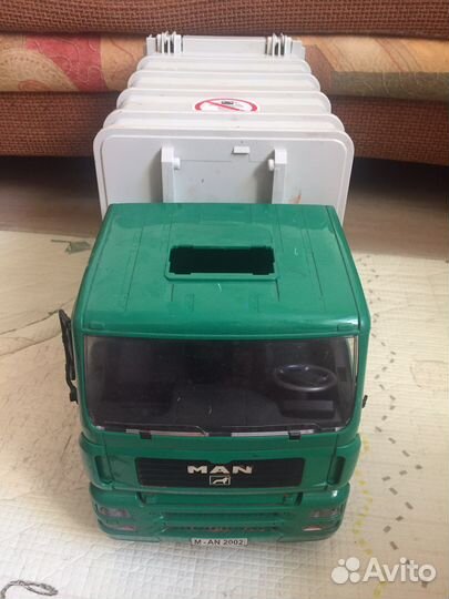 Мусоровоз bruder брудер