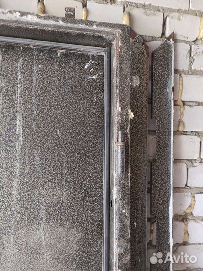 Двери металлические б.у