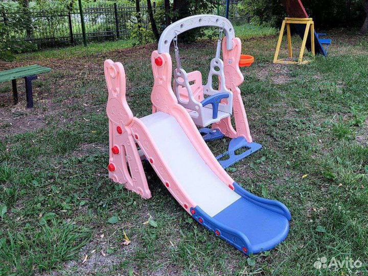 Детская горка и качели
