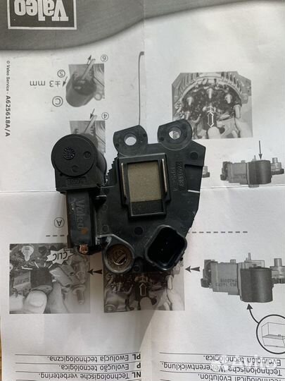 Регулятор генератора Valeo 593939