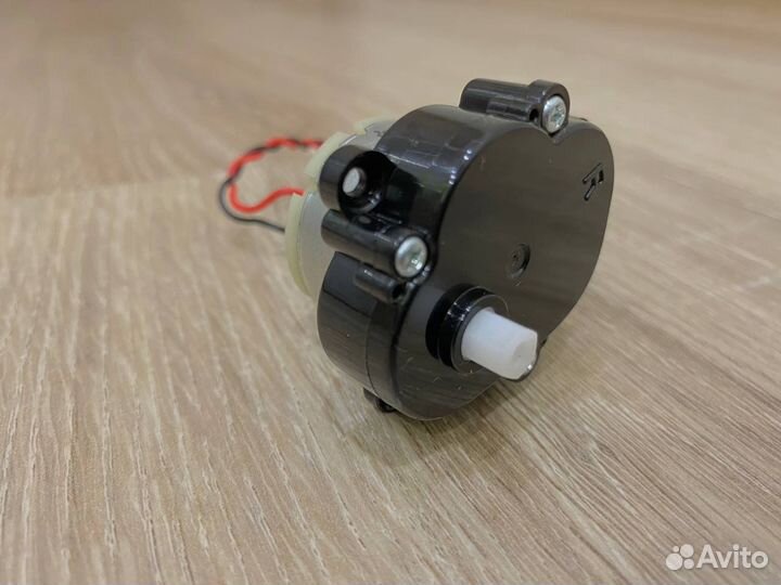 Мотор Бок щетки правый Mijia G1/Essential