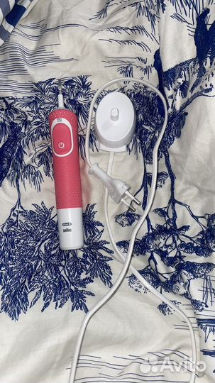 Щетка электрическая Oral B