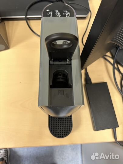 Кофемашина nespresso essenza mini