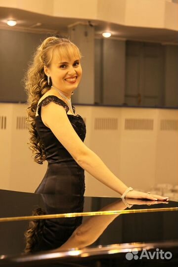 Педагог по вокалу / сольфеджио