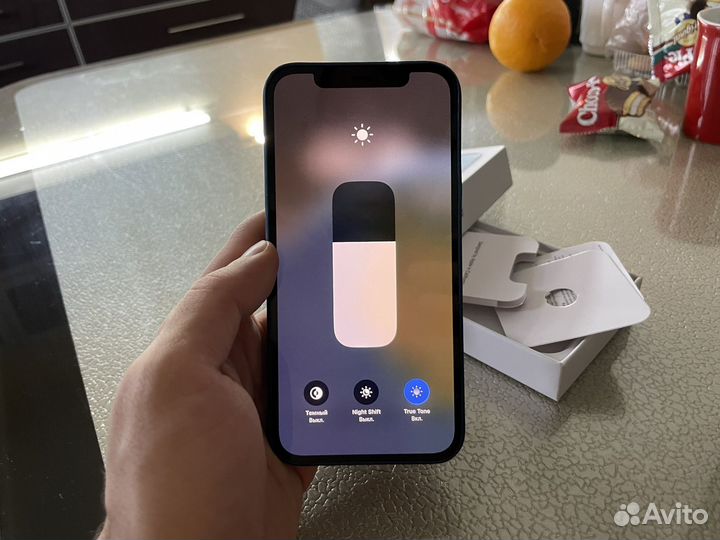 iPhone 12, 64 ГБ