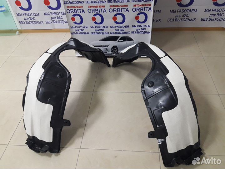 Подкрылок (Локер) RH+LH на Toyota Camry V50-V55