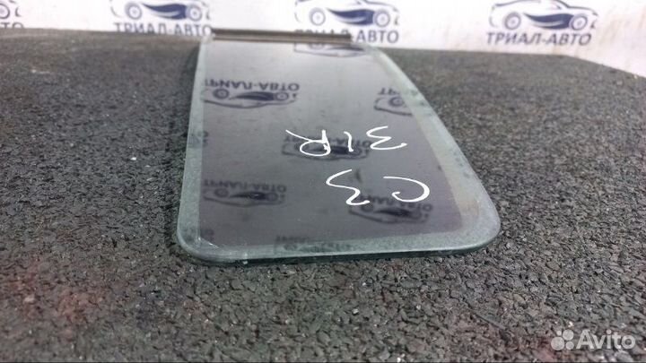 Стекло двери форточка заднее правое Opel Zafira B