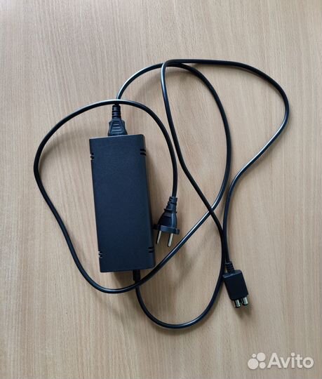 Xbox 360 Slim freeboot 250 GB + hdmi 2 метра