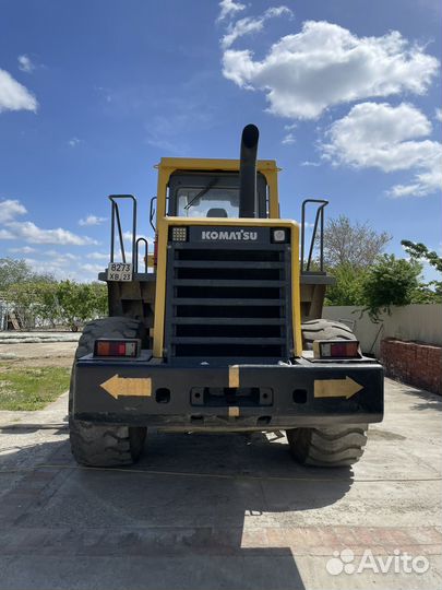 Фронтальный погрузчик Komatsu WA420-3, 2011