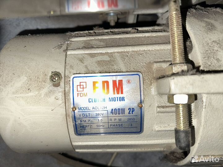 Промстол для шв машин. Двигатель Фрикционный