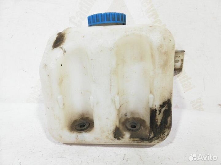 Бачок омывателя LADA Granta 1 2190 до рестайлинг