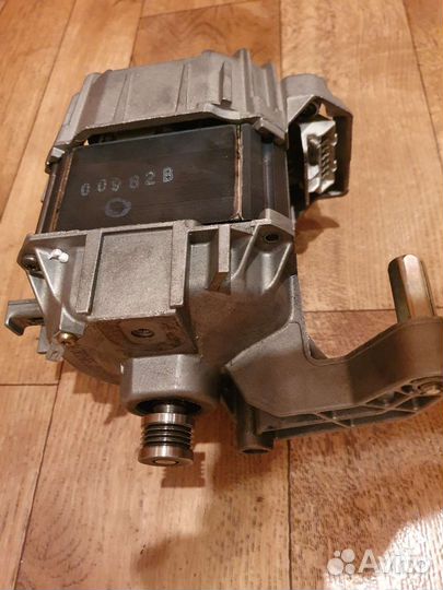 Продам двигатель от стиральной машинки