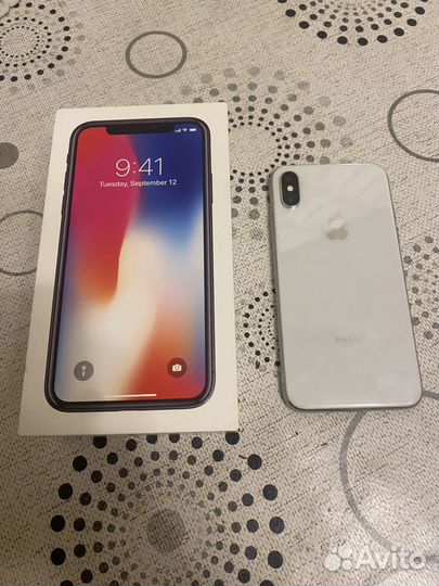 iPhone X, 64 ГБ