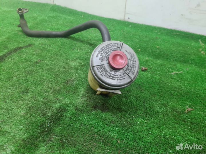 Бачок гур гидpоусилитeля руля Suzuki Baleno 1