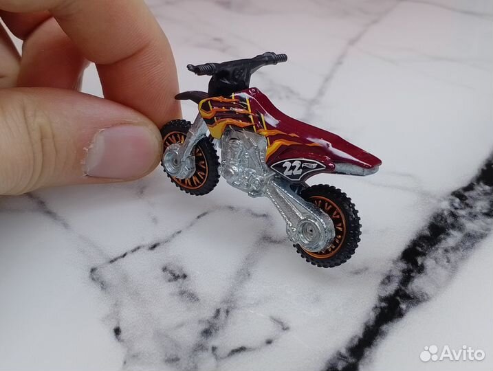 HotWheels. Moto