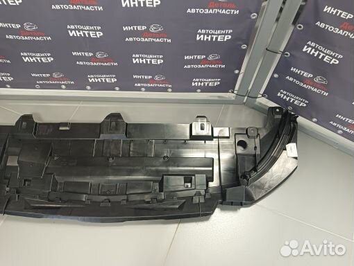 Пыльник переднего бампера нижний mercedes-benz