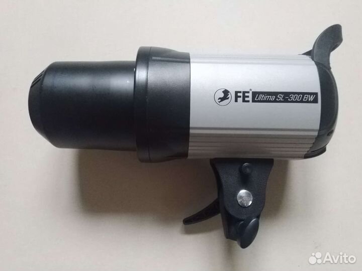 Вспышка студийная Falcon Eyes Ultima SL-300 BW