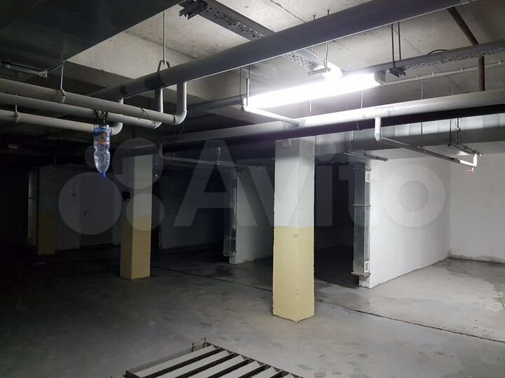 Машиноместо, 15 м²