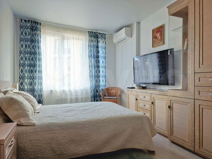 1-к. квартира, 54 м², 4/6 эт.