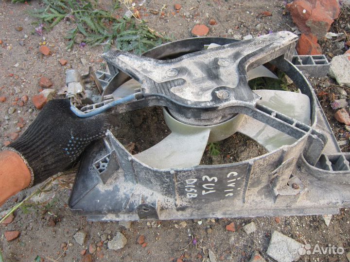 Диффузор радиатора honda civic EU1 D15B 38615-PLC-N01