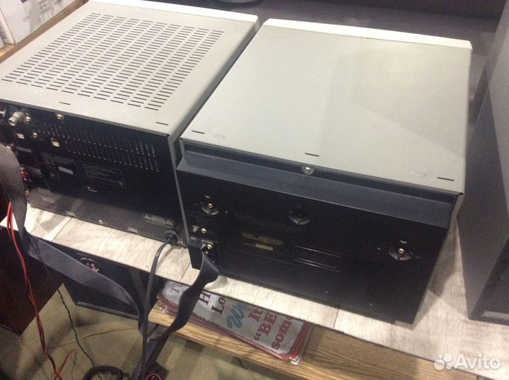 Музыкальный центр Sony MHC-V550