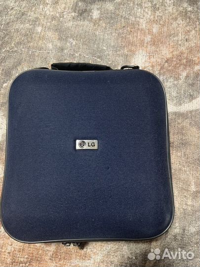 Портативный DVD плеер LG