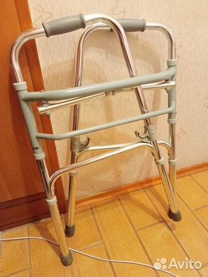 Ходунки для инвалидов