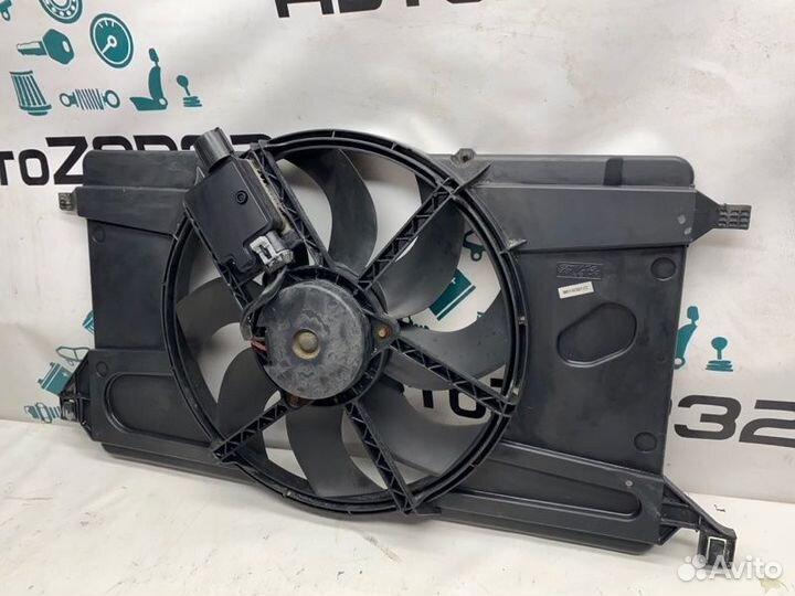 Вентилятор охлаждения Ford Focus 2 hwda 2006