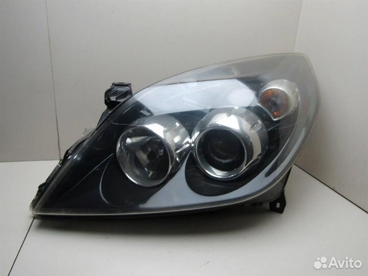 Фара левая Opel Vectra C 2002-2008