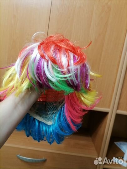 Парики цветные