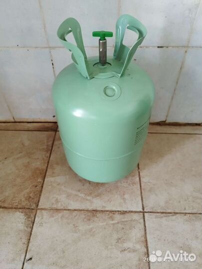 Пустые баллоны из под фреона