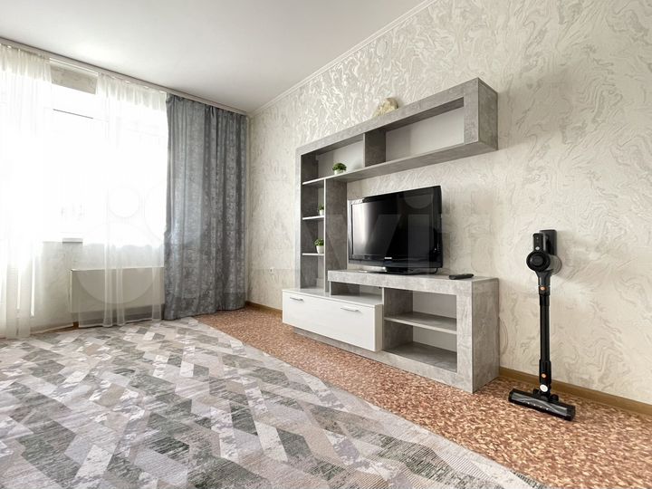 2-к. квартира, 56 м², 6/9 эт.