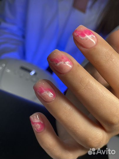 Модель Маникюр Педикюр Гель лак